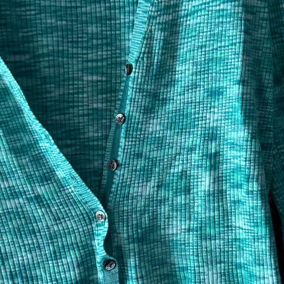 Banana Republic light sweater - Picture 2 of 2